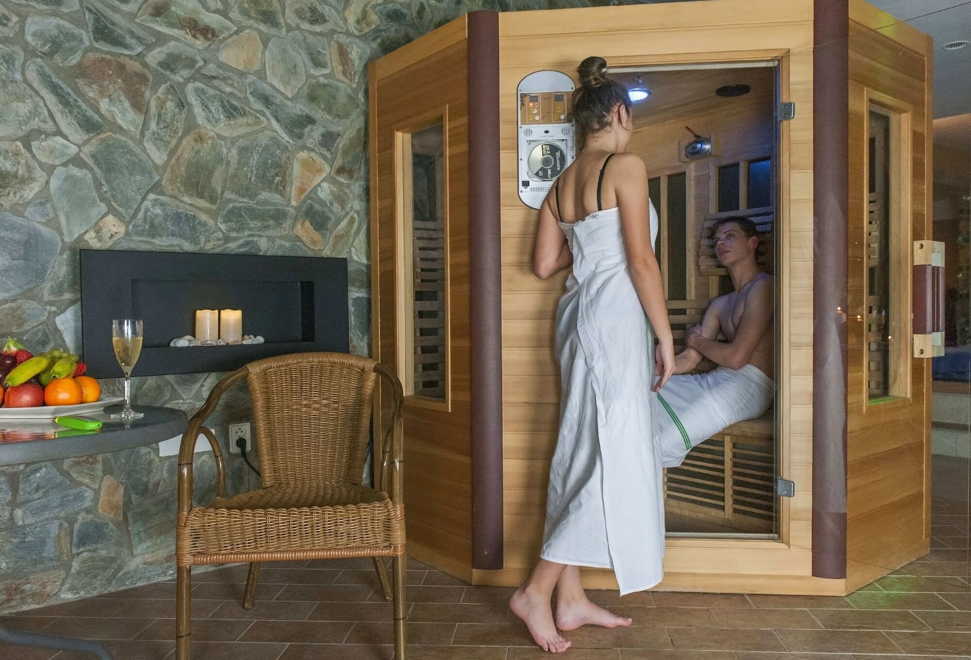 Hotel Dixon So Vstupom Do Bazena A Virivky Zdarma - Free Entrance To Pool And Jacuzzi Included Banska Bystrica Exterior photo